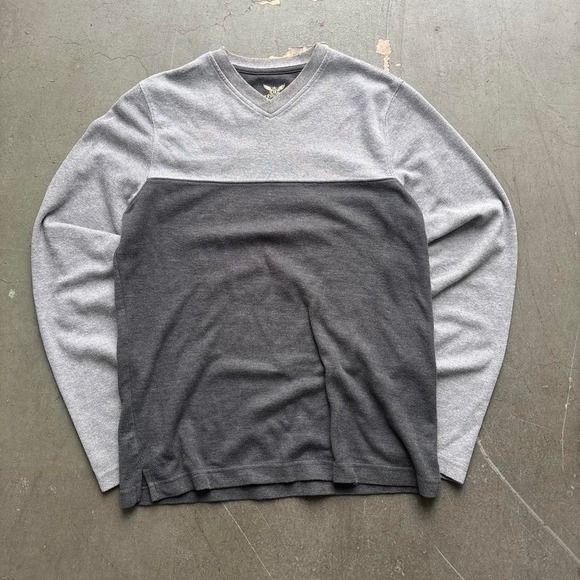 Faded Glory Vintage Grey and white striped V-neck sweater Size Small - Picture 2 of 6